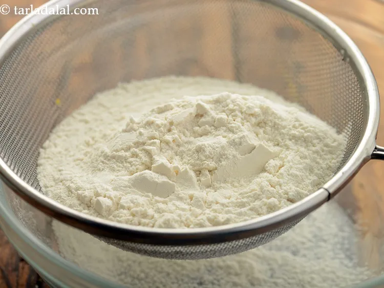 स्टेप 11 – <strong>हॉट डॉग रोल का आटा बनाने के लिए | घर …