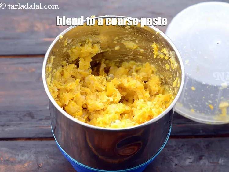 Step 11 – Close the lid and blend till coarse. We need&nbsp;1/2&nbsp;cup&nbsp;<a href="https://www.tarladalal.com/glossary-boiled-and-crushed-sweet-corn-kernels-1930i">boiled and crushed sweet corn kernels</a>.