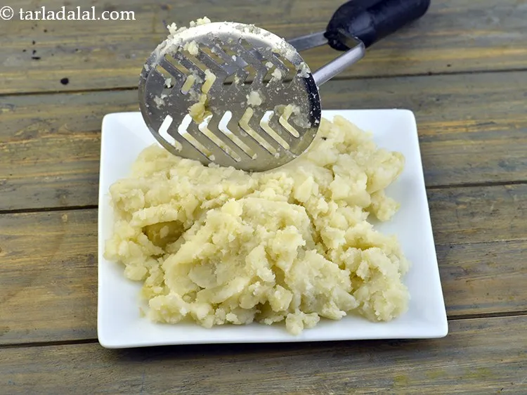 Step 22 – Mash b<strong>oil potatoes in microwave recipe | easy way to boil potato in microwave | …