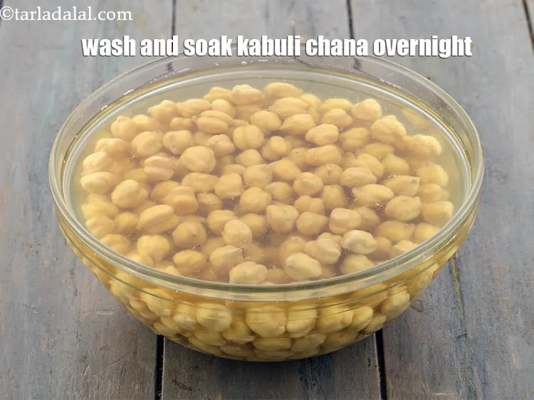 Step 6 – To make the<strong>&nbsp;fruit chana salad recipe | Indian fruit, vegetable and chana salad | healthy …