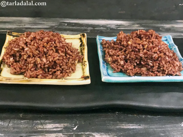 Step 15 – Serve<strong>&nbsp;red rice</strong>&nbsp;|&nbsp;<strong>how to cook red rice</strong>&nbsp;|&nbsp;<strong>simple red rice with garlic</strong>&nbsp;|&nbsp;hot.