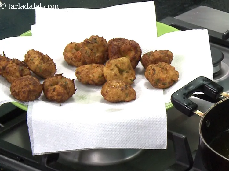 Step 25 – Repeat to shape and fry 12 more <strong>bread fritters recipe | Indian style bread bhaji …