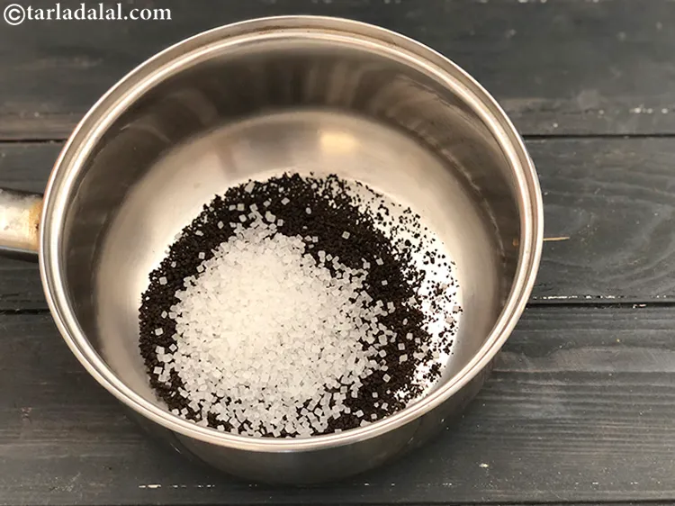 स्टेप 3 – चीनी डालें।