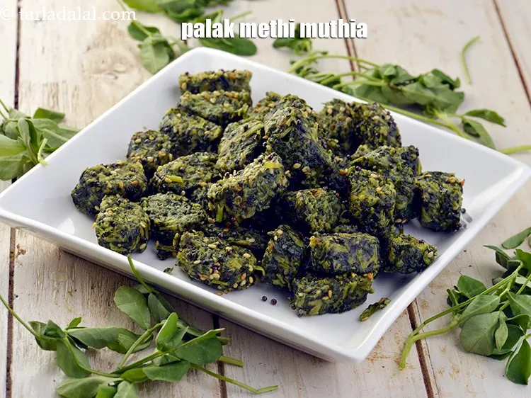 Step 3 – See <u><strong>how to make palak methi muthia</strong></u> detailed recipe with step by step images.
