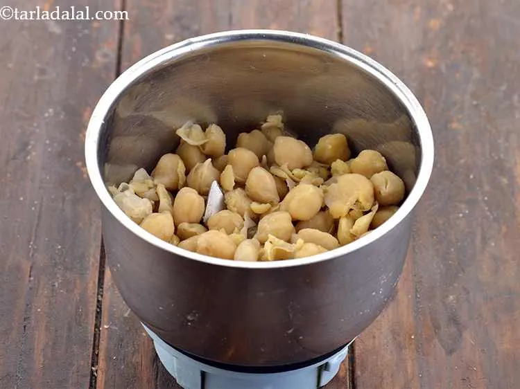 Step 10 – To make <strong>tandoori hummus recipe | Indian style tandoori hummus recipe | healthy tandoori hummus</strong>, …