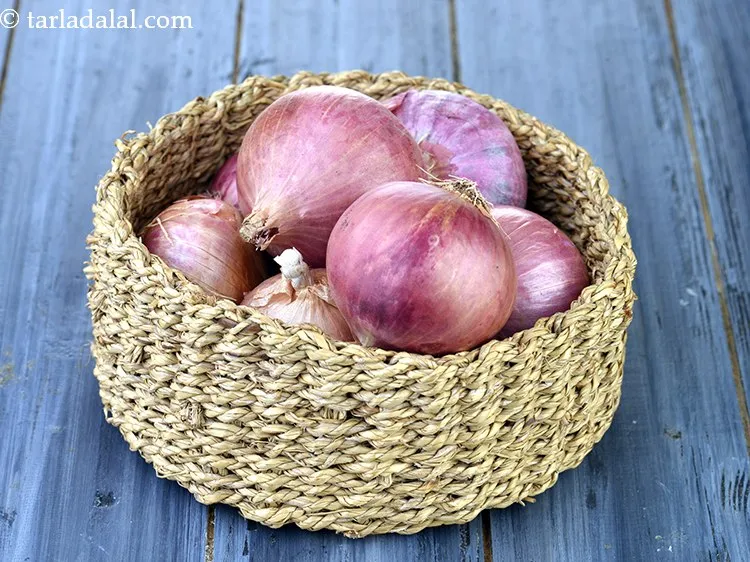 Step 2 – To <strong>roast onions recipe | whole roasted onion | easy simple roasted onion | how …