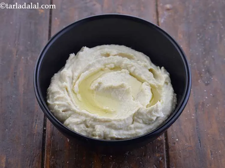 Step 15 – Drizzle olive oil over the <strong>hummus</strong>. No <strong>hummus</strong> is complete without the olive oil drizzled …