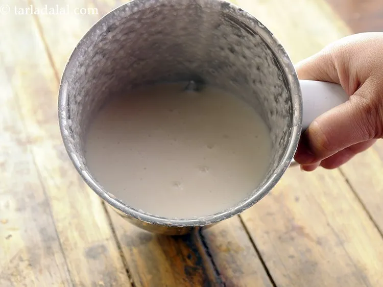 स्टेप 30 – थोड़ा दरदरा पेस्ट बनने तक पीस लें और इस मिश्रण …