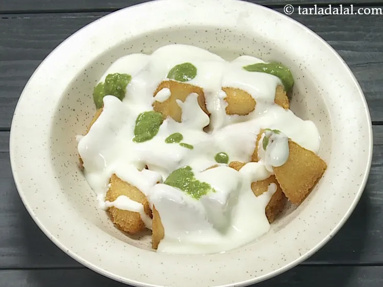 Step 9 – Spread 1 tsp of green chutney. We have used this recipe of <a href="https://www.tarladalal.com/Green-Chutney-How-To-Make-Green-Chutney-Recipe-22266r">green chutney</a>.&nbsp;