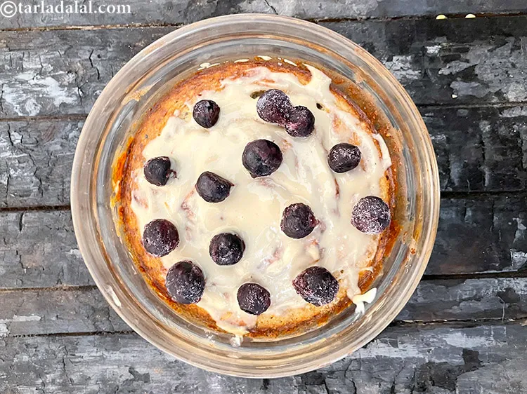 Step 26 – Top with&nbsp;<meta charset="UTF-8" />1/4 cup&nbsp;<a href="glossary-frozen-blueberry-2552i">frozen blueberries</a>. You must use frozen blueberries as they taste …