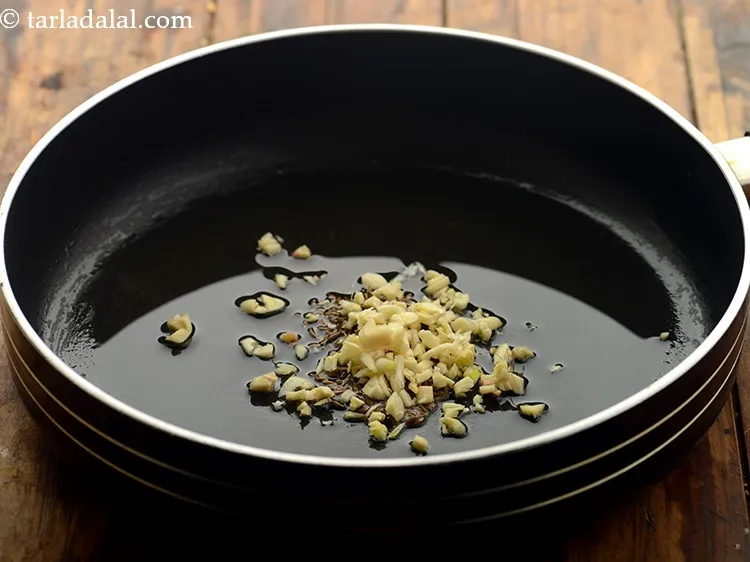 Step 4 – Add garlic. It adds a nice flavor to our pasta.&nbsp;