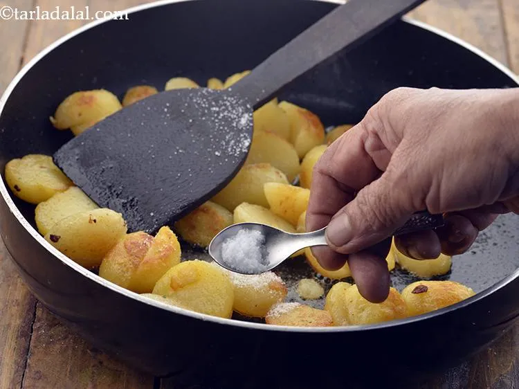 स्टेप 8 – नमक डालें।