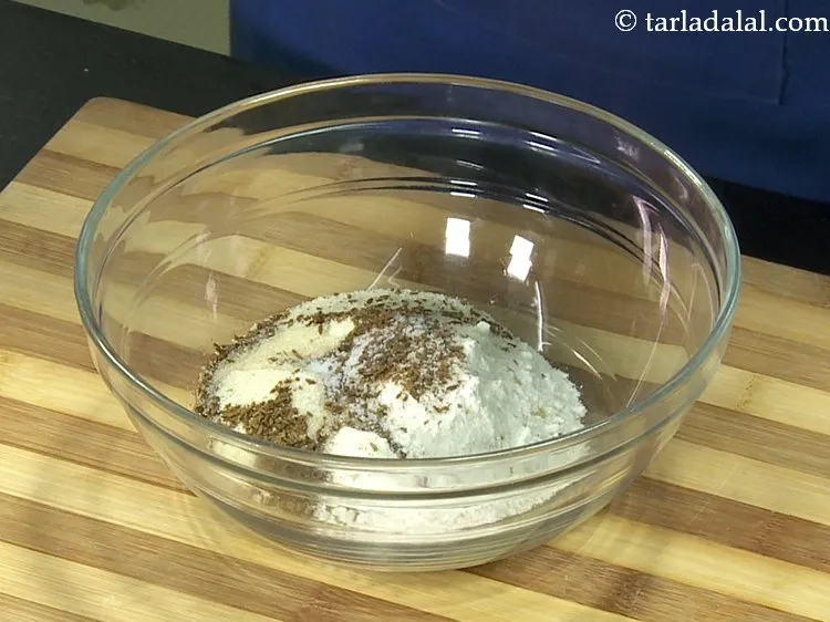 स्टेप 7 – स्वादानुसार नमक डालें।