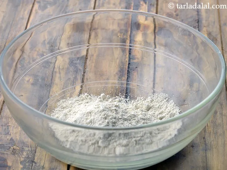 Step 2 – To make <strong>jowar bajra spring onion roti recipe | mixed flour and spring onion roti …