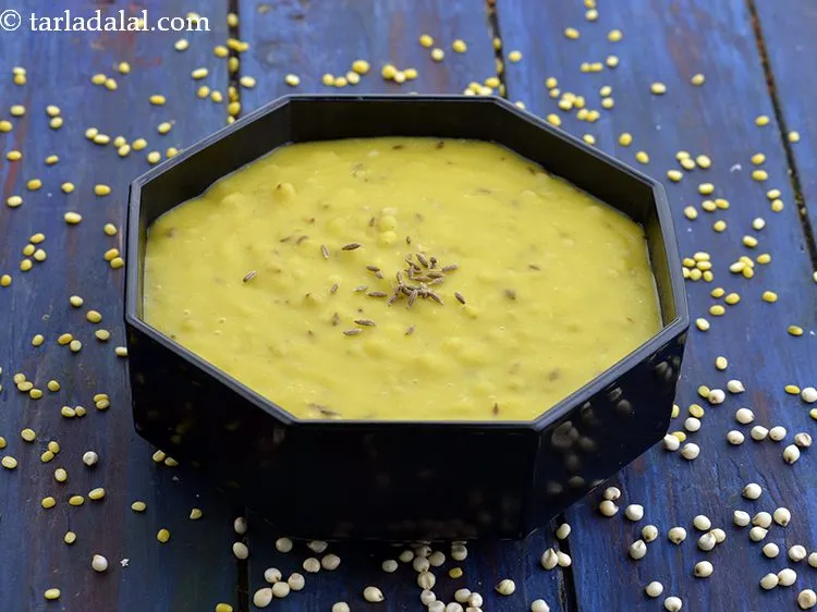 Step 19 – Serve <strong>jowar moong dal khichdi</strong> immediately.
