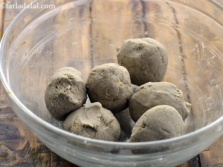 Step 9 – Divide the dough into 6 equal portions.&nbsp;