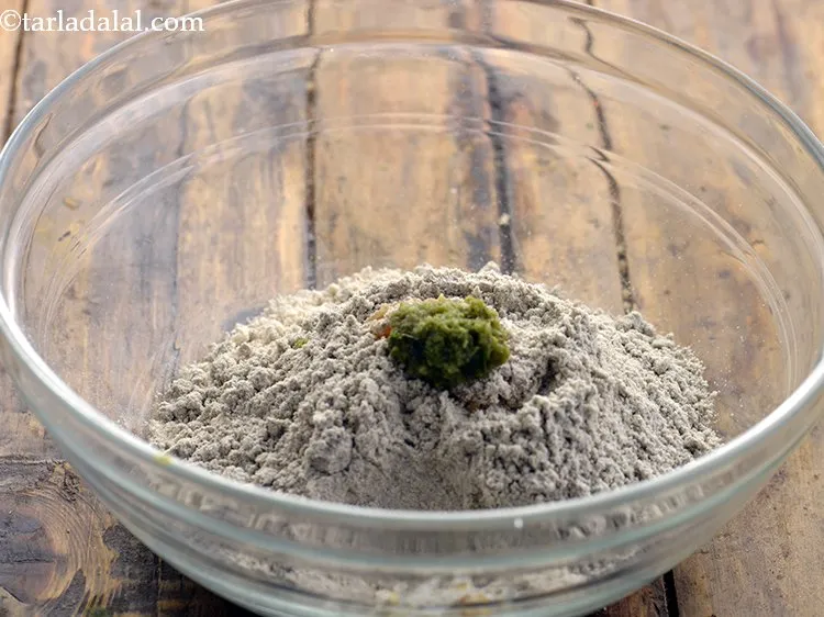 Step 5 – Add green chilli paste. You can increase or minimize the quantity depending on your preference.