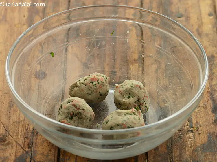 Step 17 – Divide the dough for<strong> jowar bajra vegetable roti for babies and toddlers</strong> into 4 equal …