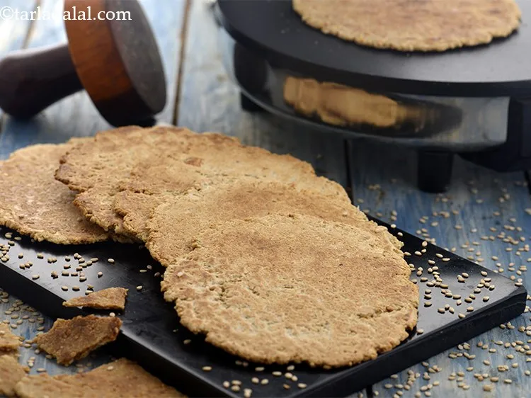 Step 21 – Allow <strong>Jowar Khakhra on Tava </strong>to cool completely.&nbsp;