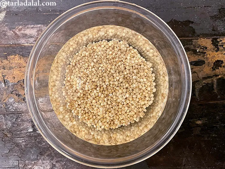 स्टेप 38 – ज्वार को कम से कम 8 घंटे तक भिगोना होगा।&nbsp;इसलिए …