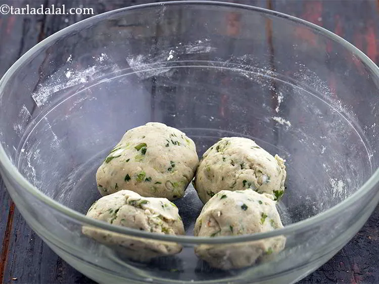 Step 14 – <strong>To make jowar pyaz ki roti to manage acidity recipe | healthy jowar onion roti …