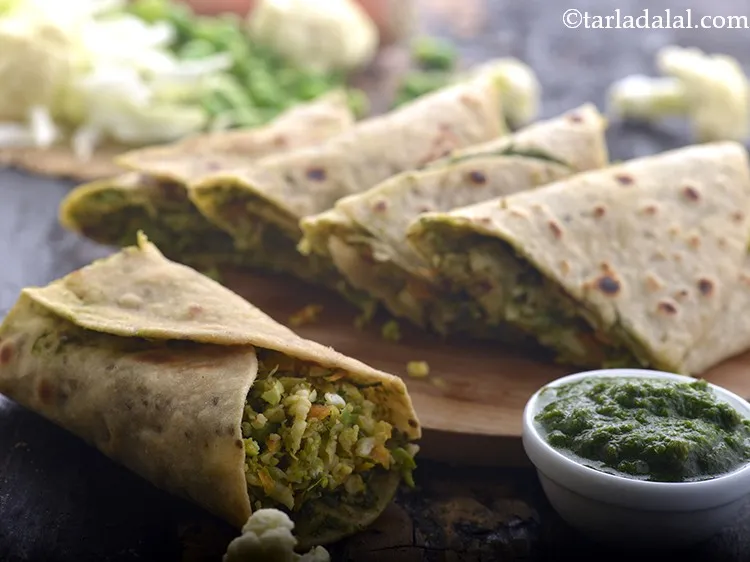 Step 31 – Serve the&nbsp;<strong>jowar veggie wrap | healthy jowar vegetable roti | Indian sorghum veg wrap |</strong>&nbsp;immediately …