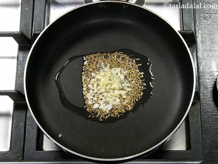 स्टेप 2 – जब बीज चटकते हैं, जीन्हें केवल कुछ सेकंड ही लगेगे, …