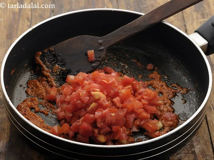 Step 20 – Add tomatoes.&nbsp;