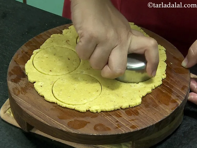 Step 30 – Cut out 4 circles with a 2&frac12; inch cookie cutter or vati.