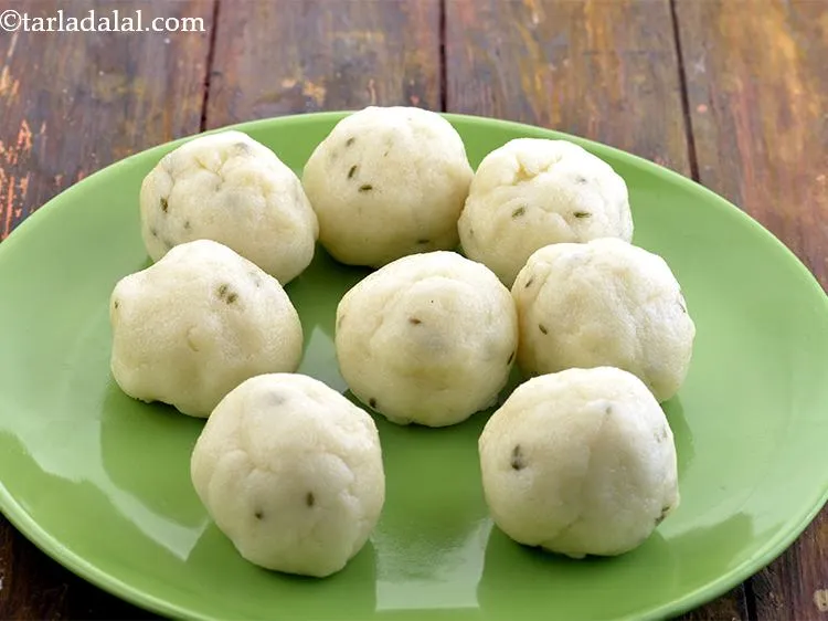 Step 15 – Divide the semolina dough into 8 equal portions.