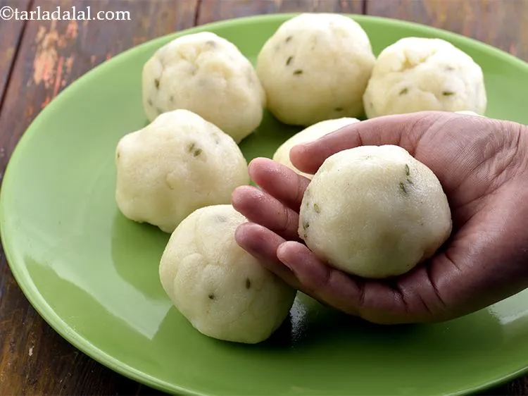 Step 20 – Roll it again to make a ball.