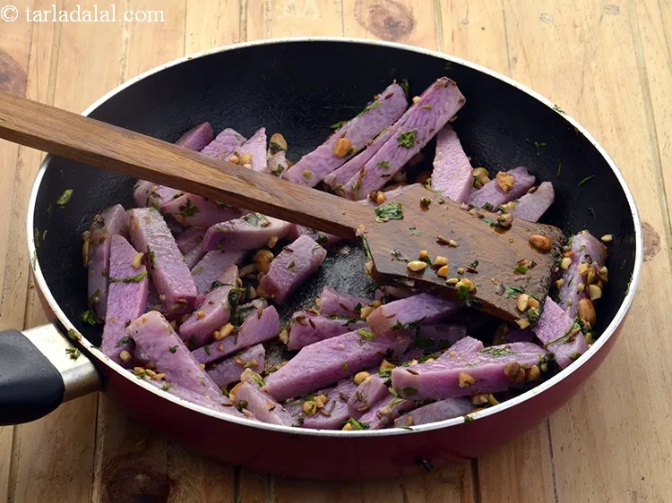 Step 15 – Mix well and cook on a medium flame for 2 to 3 minutes, while tossing …