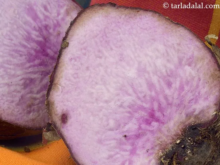 स्टेप 2 – <strong>कंद चिप्स</strong> बनाने के लिए | <strong>बैंगनी रतालू चिप्स व्रत …