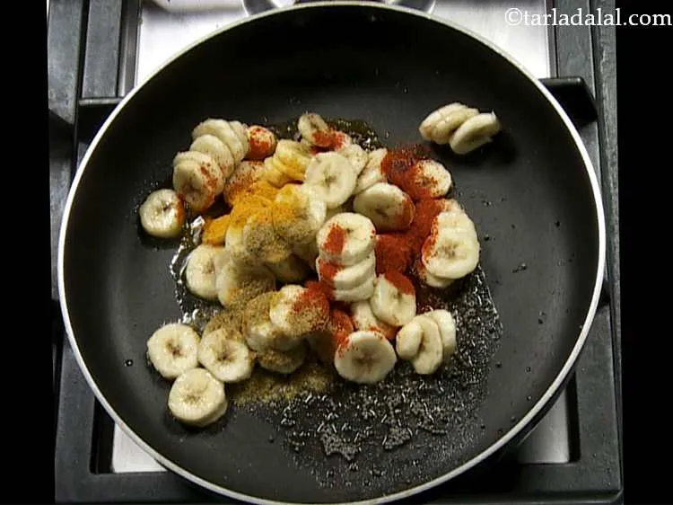 Step 6 – Also add coriander-cumin seeds powder for an earthy taste.