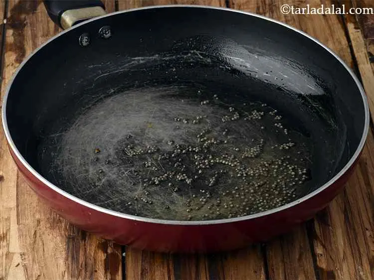 Step 1 – To make the&nbsp;<strong>kele ki sabzi recipe | sukha kele ki sabzi | banana sabzi |&nbsp;</strong>&nbsp;we …