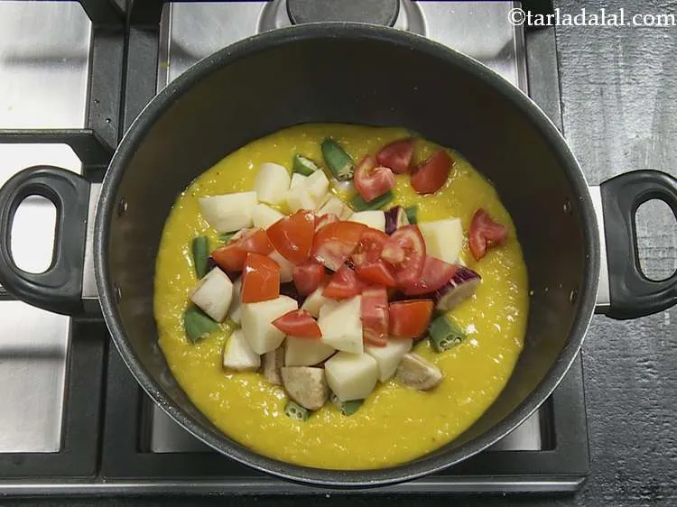 Step 21 – Now we will add the tomato cubes to this. All these veggies are important to …