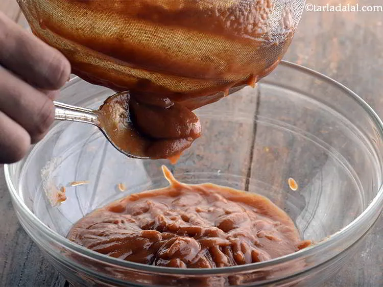 Step 6 – Don&rsquo;t forget to scrape the bottom of the sieve.