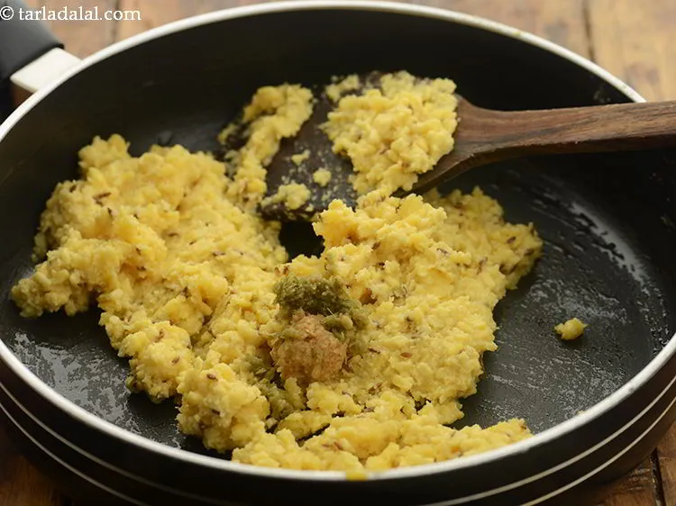 Step 19 – Add ginger-green chilli paste.