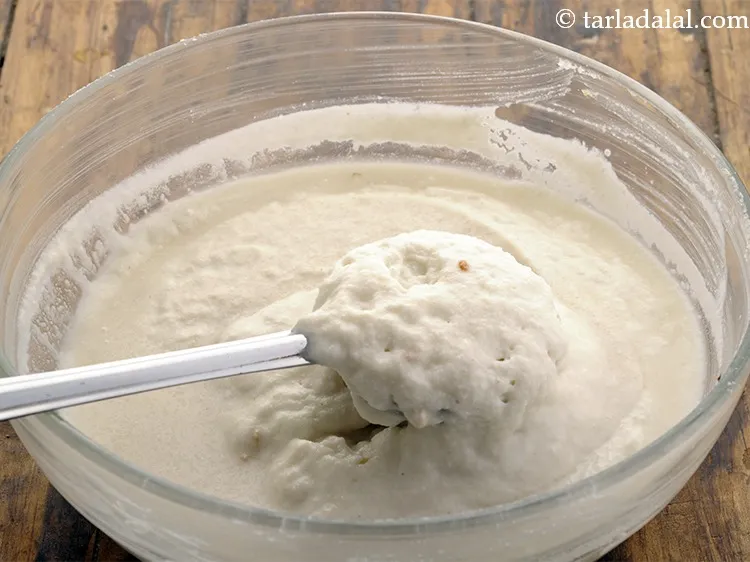 स्टेप 10 – किण्वित आने के बाद ढोकला घोल इस तरह से दिखेगा।