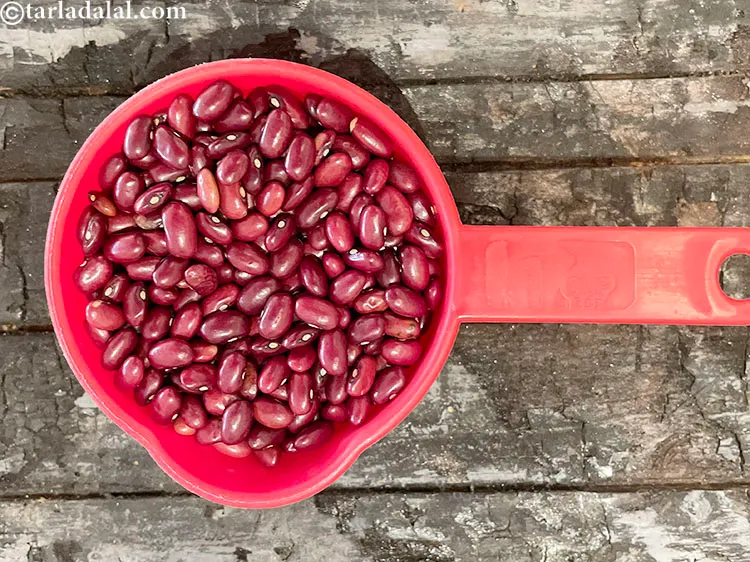 Step 3 – This is what rajma (kidney beans) looks like. Just as its name suggests, the kidney …