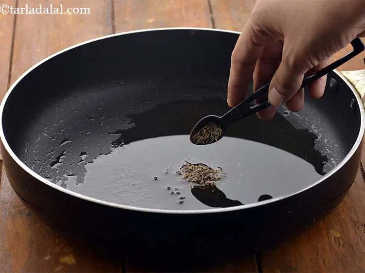 Step 6 – Also, add the cumin seeds.