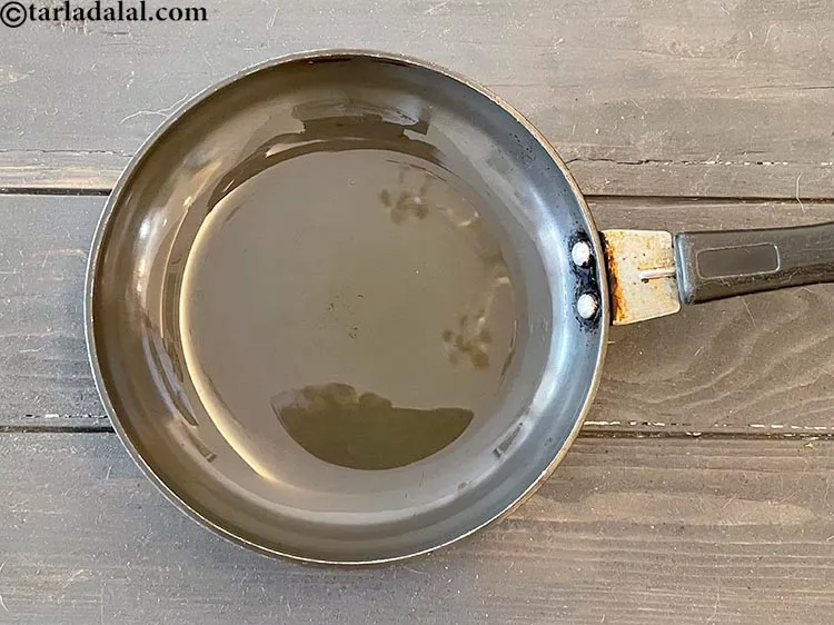 Step 13 – Heat 1 tablespoon&nbsp;oil in a small pan