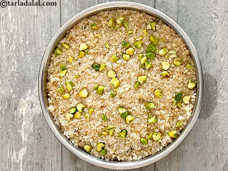 Step 22 – Garnish with&nbsp;<meta charset="UTF-8" />1 tbsp&nbsp;<a href="glossary-blanched-and-chopped-pistachios-2078i">blanched and finely chopped pistachios</a>. Details on blanching the pista …