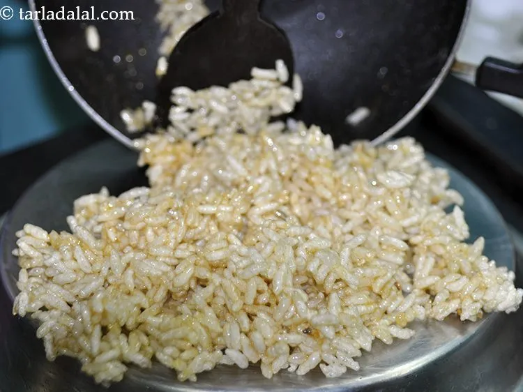 स्टेप 11 – जब मिश्रण तैयार हो जाता है, तो पूरे मिश्रण को …