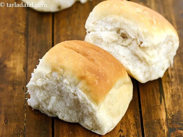 स्टेप 17 – आप इस रेसिपी के लिए बचे हुए पाव का इस्तेमाल …