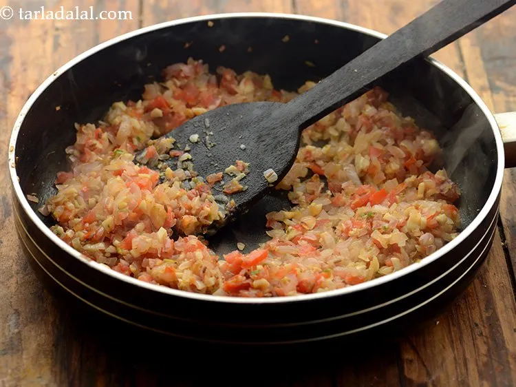 स्टेप 26 – अच्छी तरह से मिलाएं, एक और बार ४ से ५ …