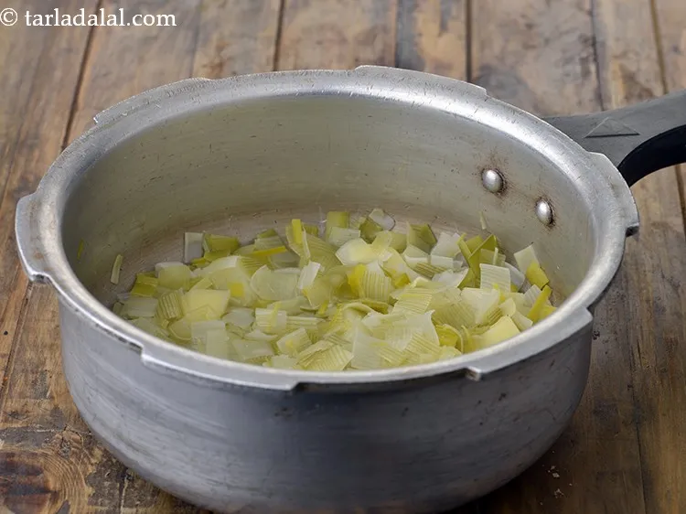 Step 20 – To make <strong>leek and potato soup recipe | Indian potato leek soup | no cream …