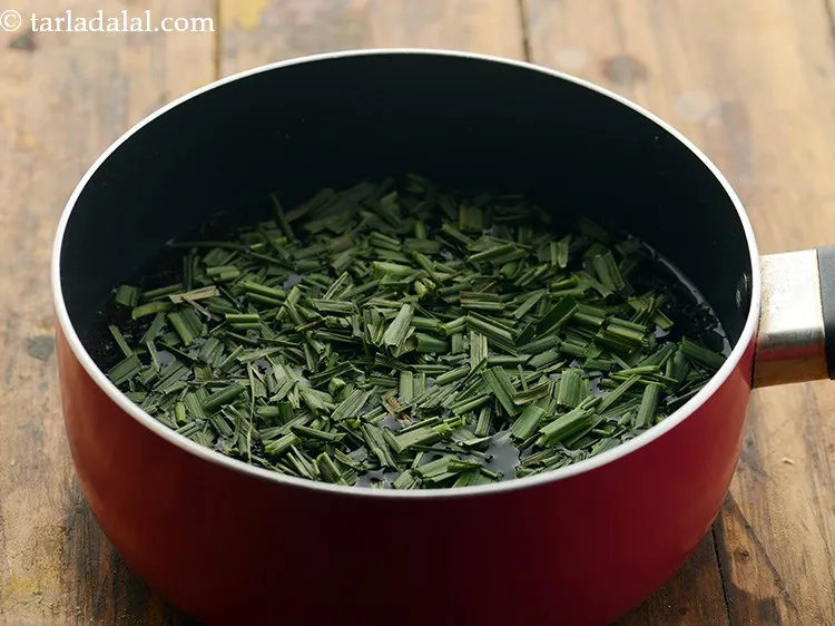 Step 4 – Add lemongrass. It provides an aromatic, citrusy and almost spicy undertone to the lemon iced …