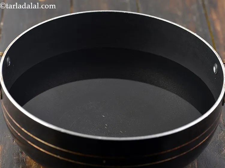 Step 5 – Pour 5 cups of water.