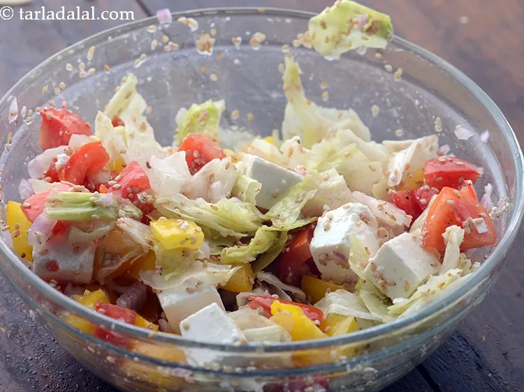 Step 12 – Toss&nbsp;<strong>lettuce and paneer salad in sesame dressing | healthy veg paneer salad with lettuce | …